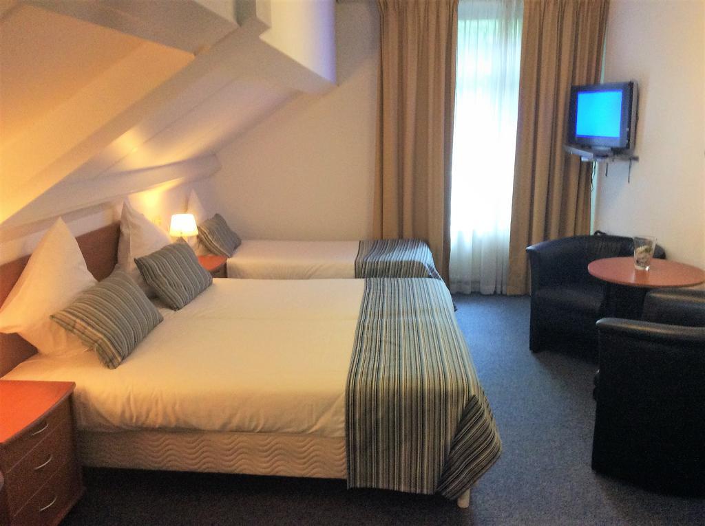 بيكبيرخين Hotel Restaurant Engelanderhof المظهر الخارجي الصورة